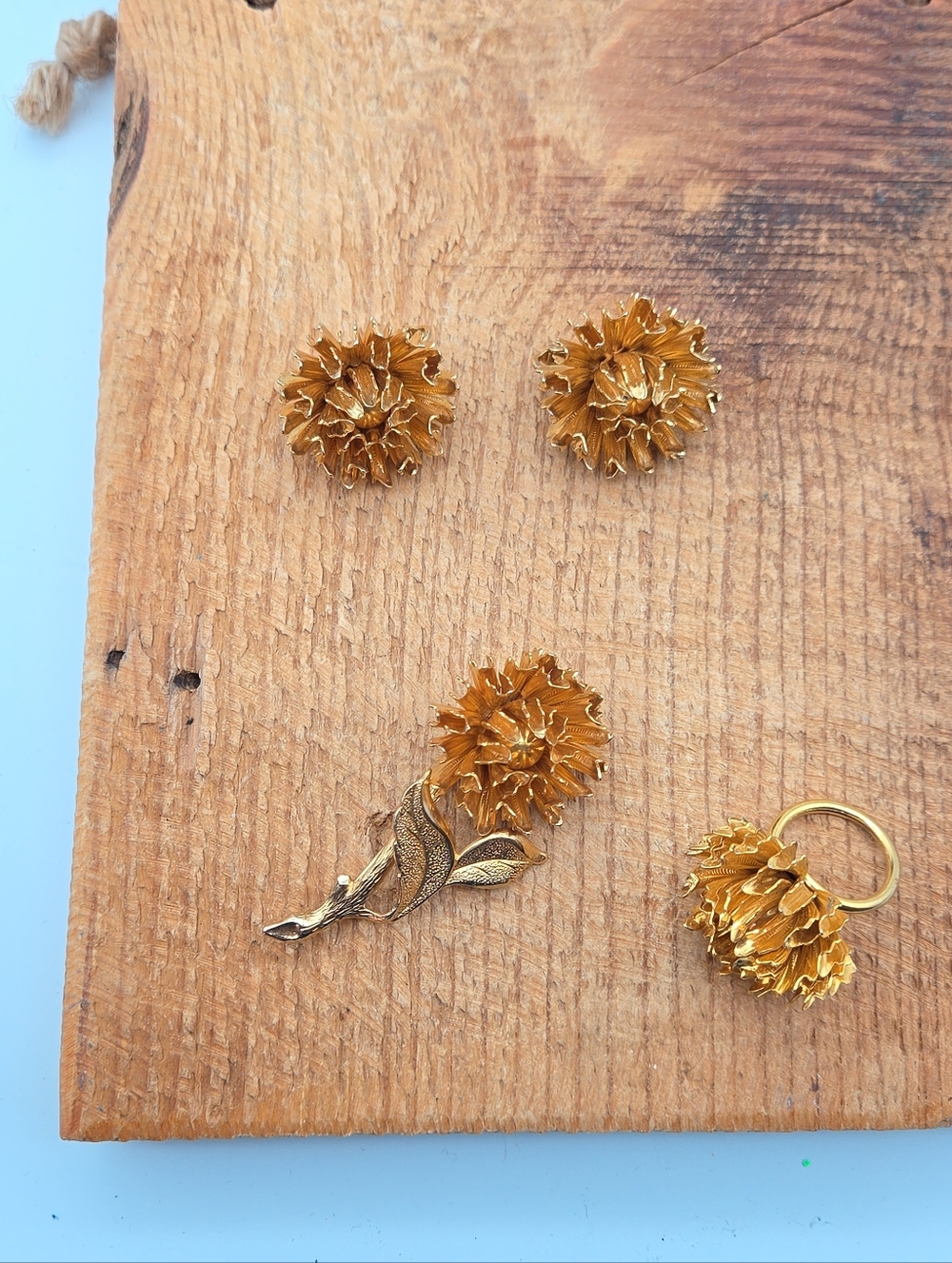 Vintage Emmons Gold Floral Ring Brooch Earrings‎ Set